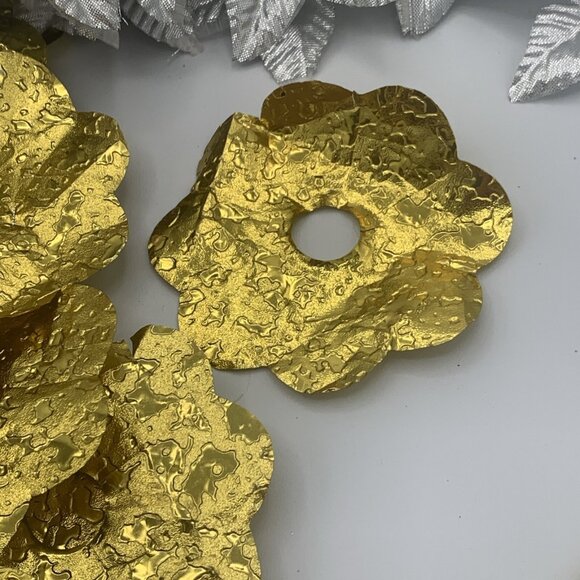 Assorted Vintage Christmas Light Reflectors - Gold, Silver, Cloth & Plastic - Picture 3 of 10